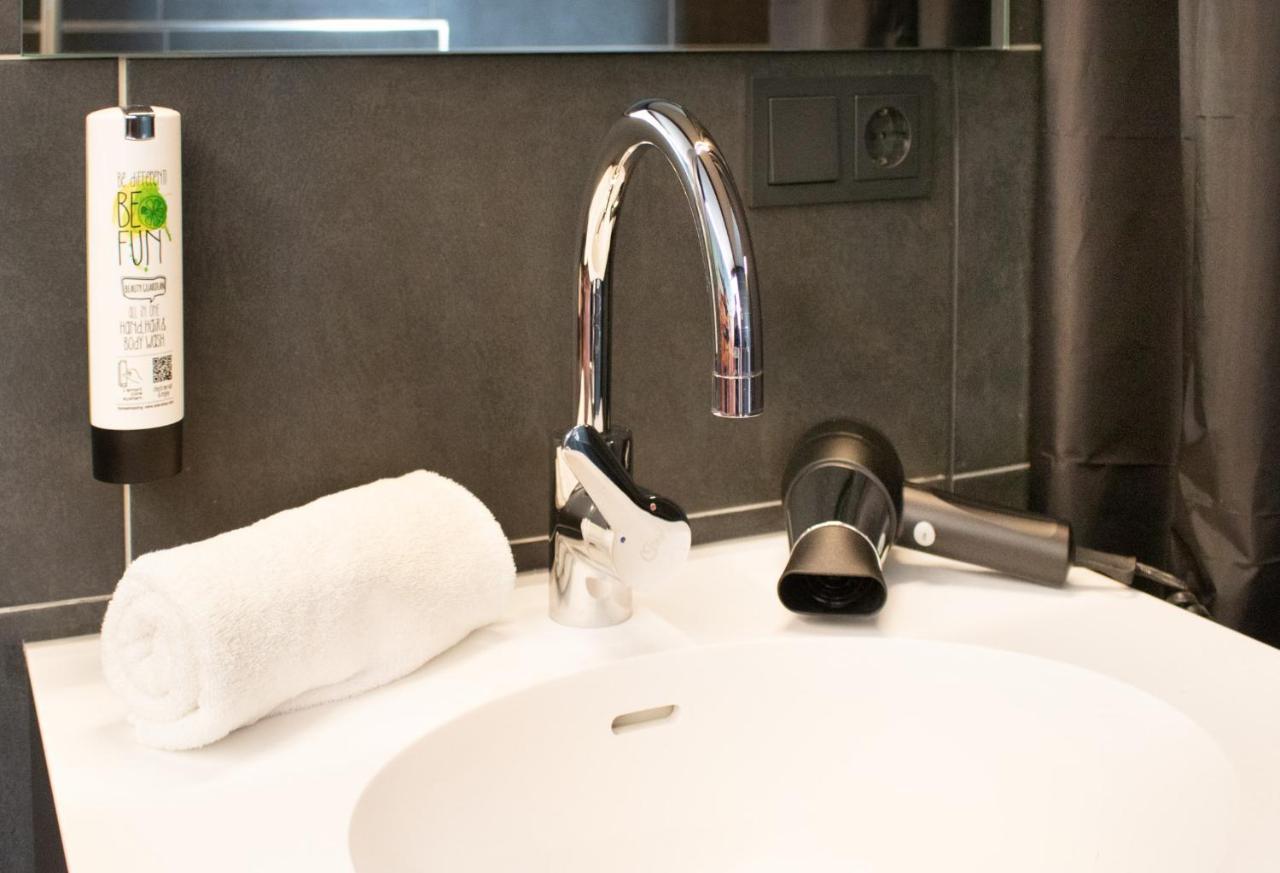 Tu Hotel By Wmm Hotels Tuningen Luaran gambar